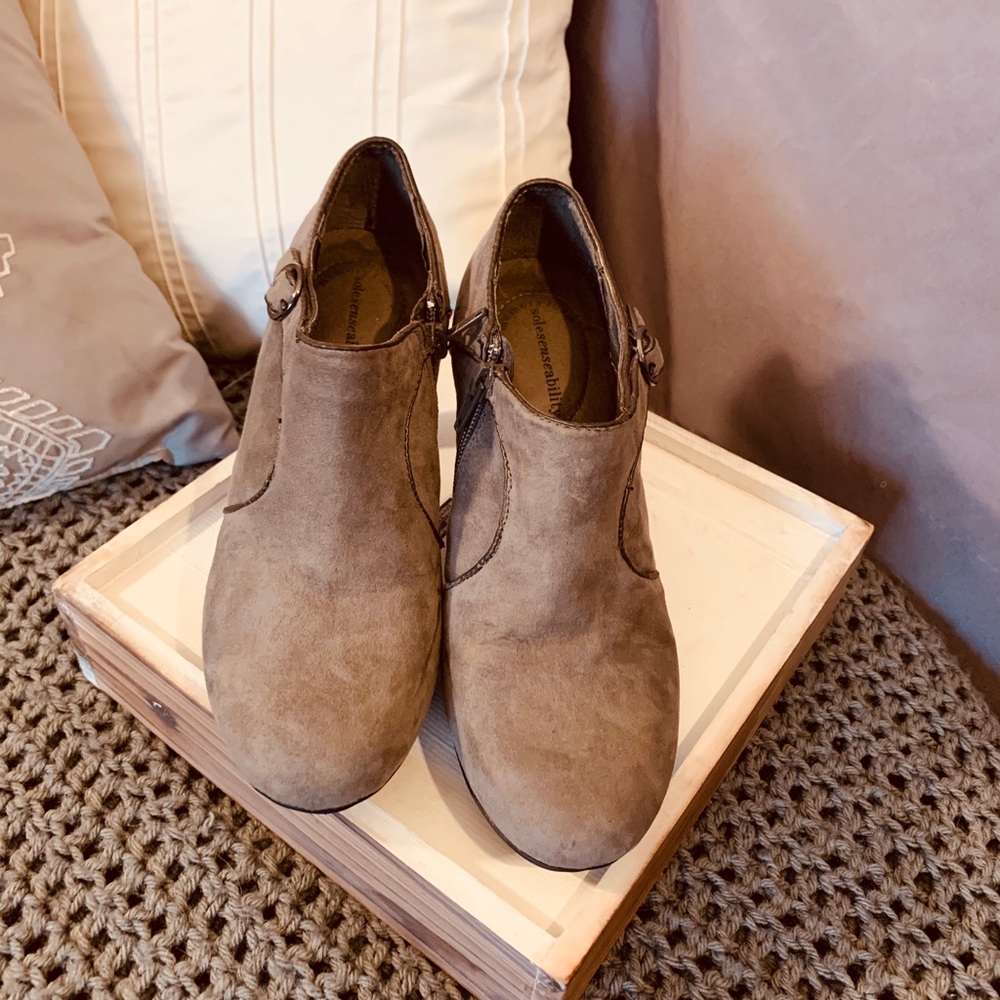 Grey booties - Picture 4 of 7